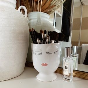 Cecilia Planter (Med size)